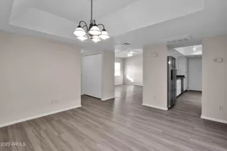 Photo #5: 6626991 Listing