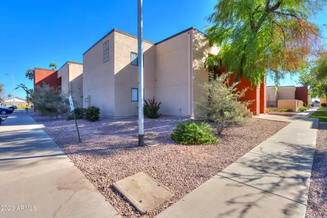 MLS: 6627230 Condo For Sale