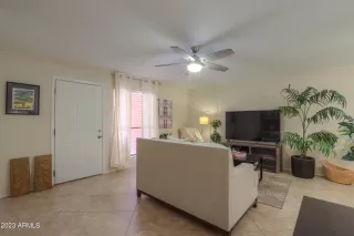 Photo #6: 6627230 Listing