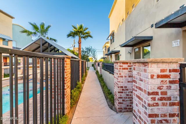 MLS: 6627465 Condo For Sale