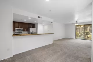 Photo #2: 6627544 Listing