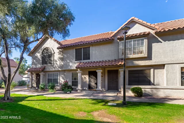 MLS: 6627863 Condo For Sale