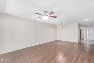 Photo #6: 6627924 Listing 