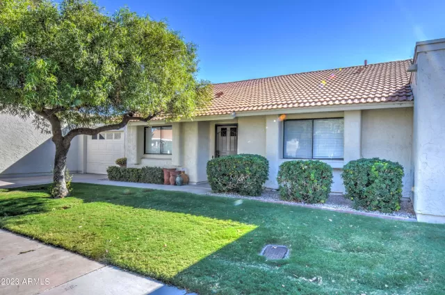 MLS: 6628274 Condo For Sale