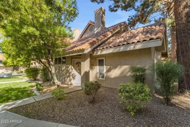 MLS: 6628339 Condo For Sale