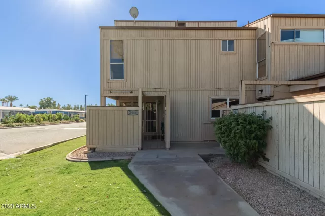 MLS: 6628368 Condo For Sale