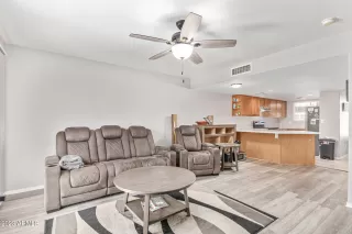 Photo #2: 6628581 Listing