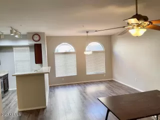 Photo #6: 6628610 Listing