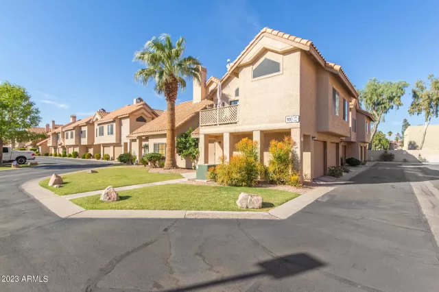 MLS: 6629236 Condo For Sale