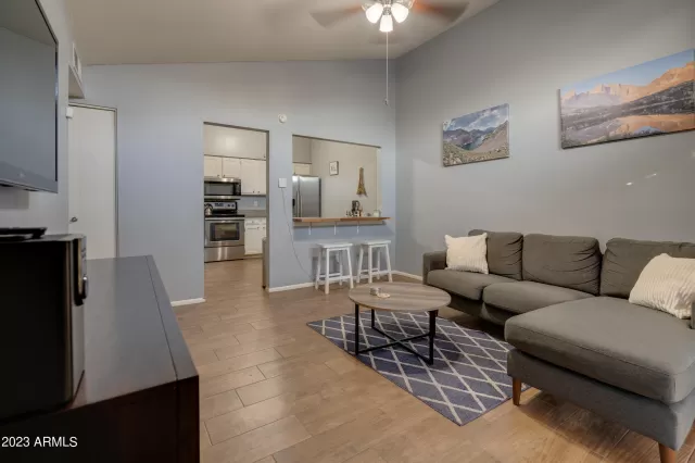 MLS: 6629256 Condo For Sale