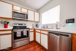 Photo #3: 6629545 Listing