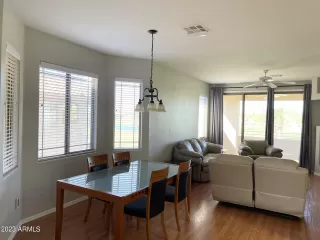 Photo #4: 6630110 Listing