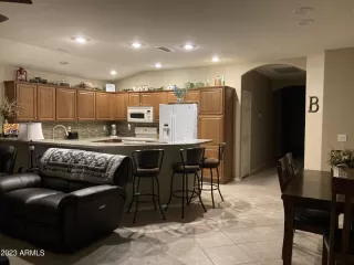 Photo #6: 6630229 Listing