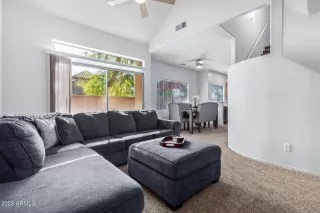 Photo #3: 6630244 Listing