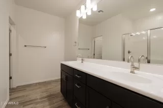 Photo #5: 6630378 Listing 