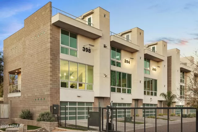 MLS: 6630381 Condo For Sale