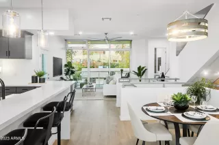 Photo #5: 6630381 Listing 