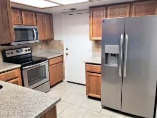 Photo #3: 6630438 Listing