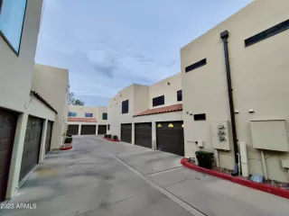 Photo #2: 6630603 Listing 