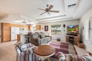 Photo #6: 6630622 Listing 