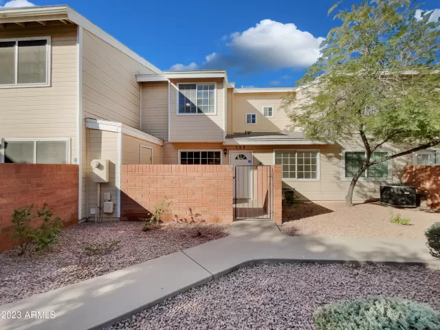 MLS: 6630815 Condo For Sale