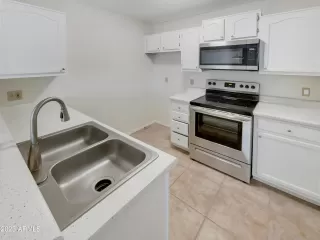 Photo #5: 6630815 Listing