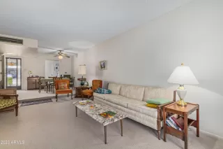 Photo #6: 6630891 Listing