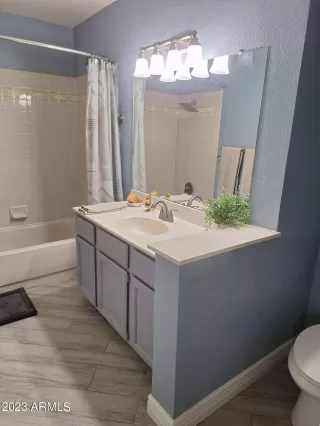 Photo #5: 6631322 Listing