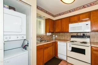 Photo #2: 6631386 Listing