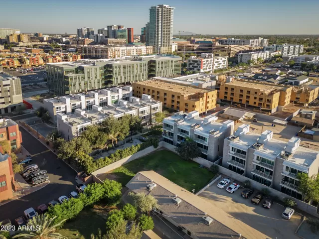 MLS: 6631460 Condo For Sale