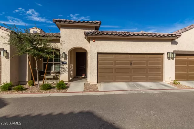 MLS: 6631532 Condo For Sale