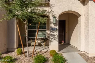 Photo #3: 6631532 Listing