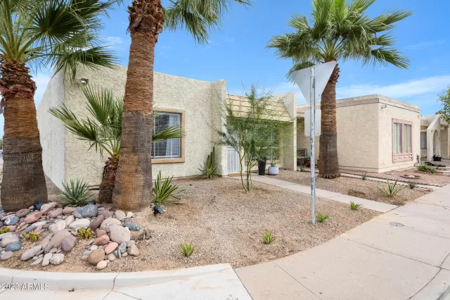 MLS: 6631605 Condo For Sale