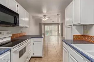 Photo #6: 6631776 Listing