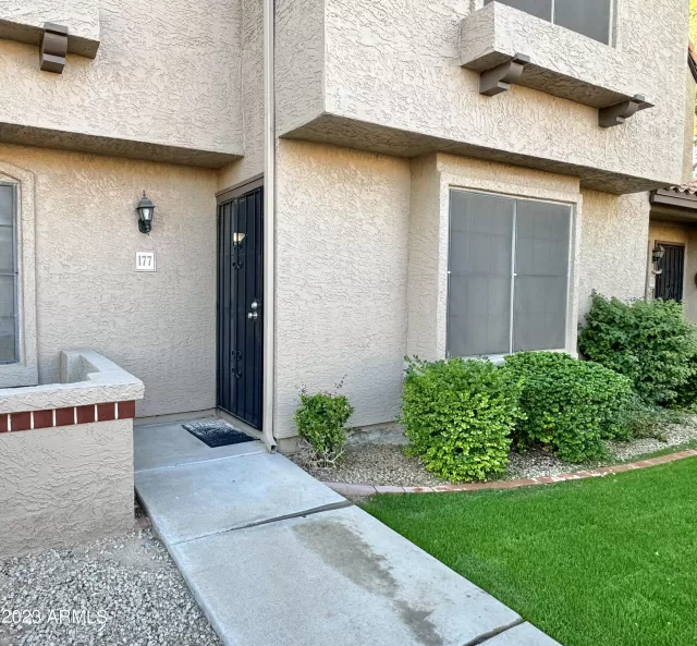 MLS: 6631809 Condo For Sale