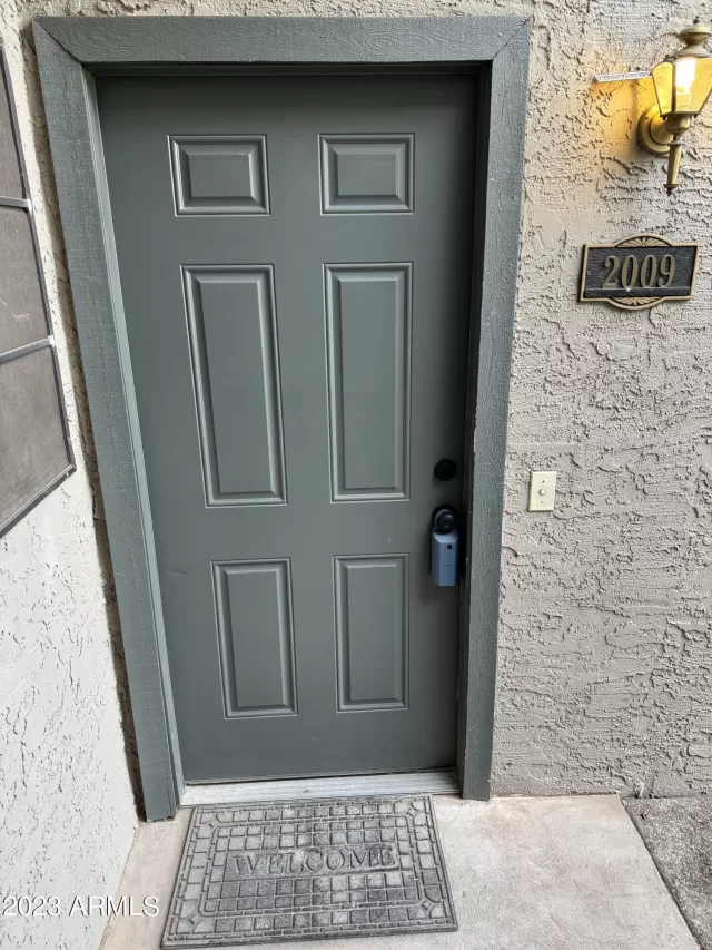 MLS: 6631856 Condo For Sale