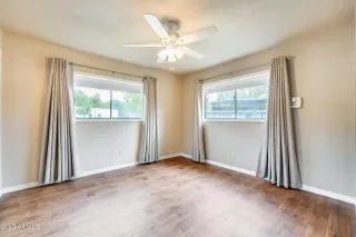 Photo #5: 6632092 Listing