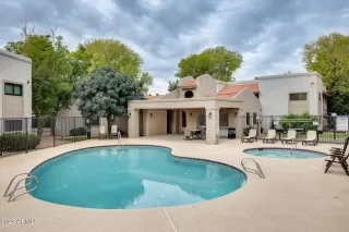 Photo #6: 6632092 Listing