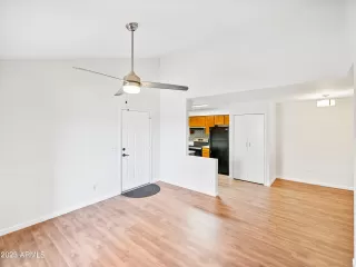 Photo #1: 6632102 Listing