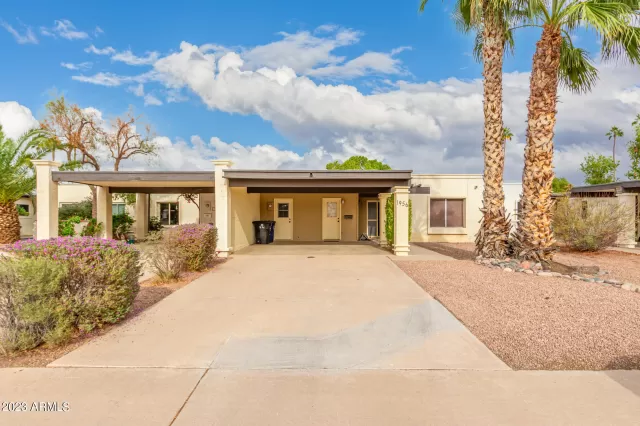 MLS: 6632136 Condo For Sale