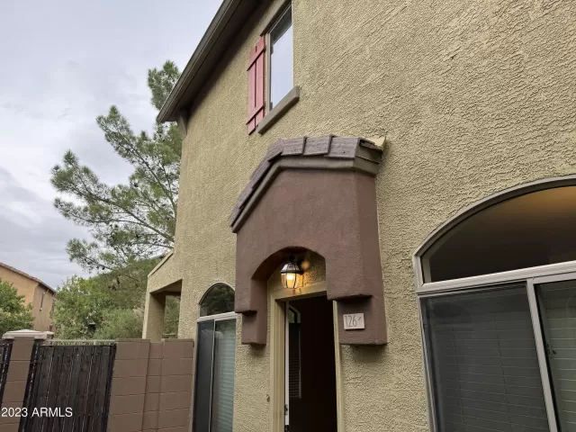 MLS: 6632709 Condo For Sale