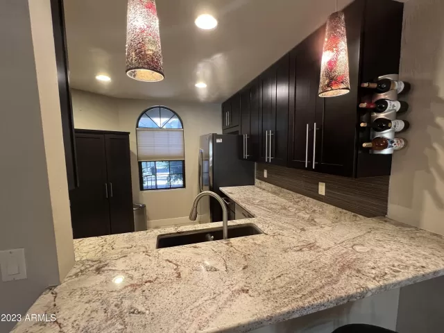 MLS: 6632784 Condo For Sale