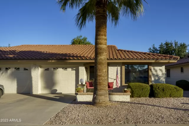 MLS: 6632913 Condo For Sale