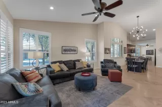 Photo #2: 6632955 Listing