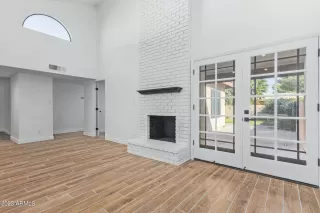 Photo #5: 6633413 Listing