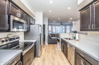 Photo #3: 6633519 Listing 