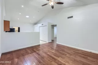 Photo #3: 6633529 Listing 