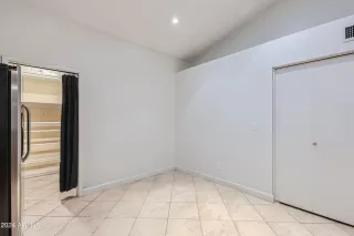 Photo #4: 6633529 Listing 