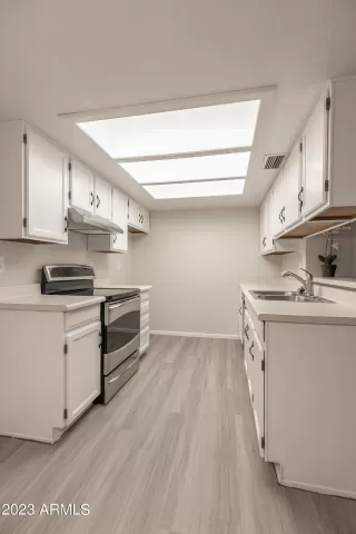 Photo #4: 6633651 Listing