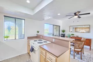 Photo #5: 6633659 Listing